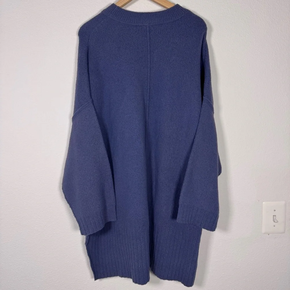 Free People Oversized Knit Sweater Dress in Indigo Blue size Large